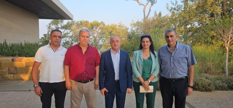 زيارة وفد بلدية بسكنتا إلى دولة الرئيس الياس بو صعب